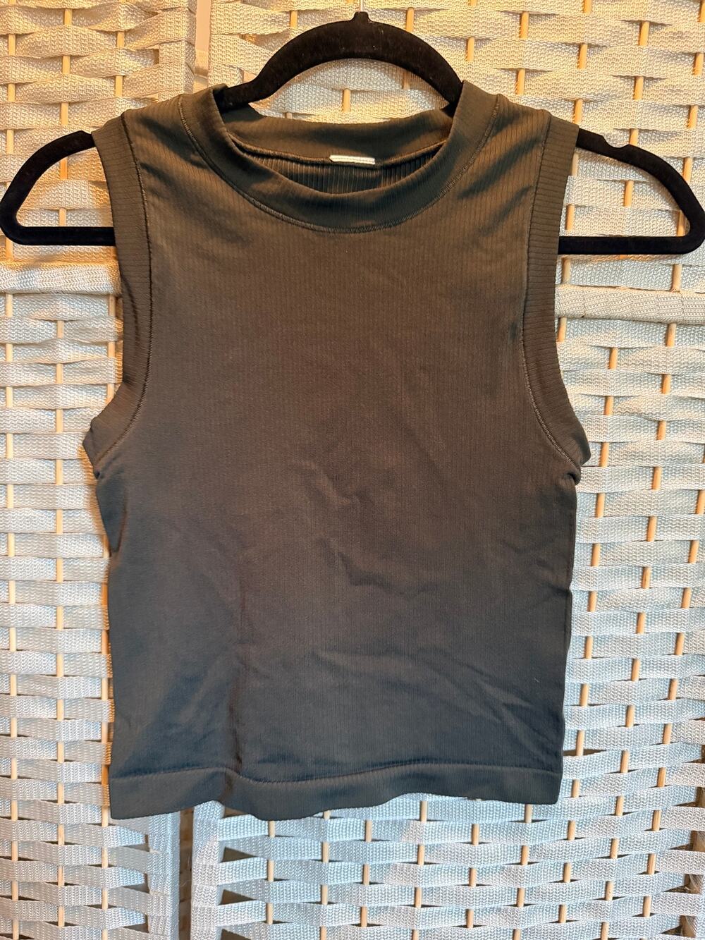 Women's Ribbed Sleeveless Mock Neck Crop Top Tank Fitted Basic Brown S
